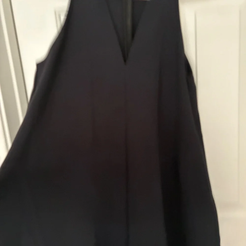 Kaarem Krachai V-Neck Pocket Onesie jumpsuit - Picture 5 of 7